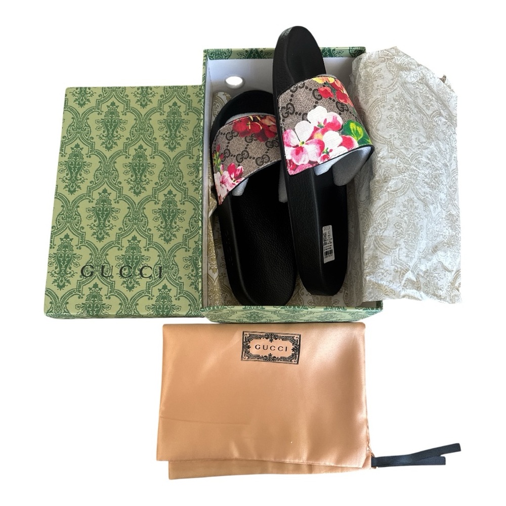 Gucci bloom sandals